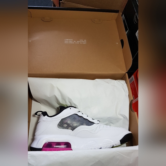AIR JORDAN MAX 200 WHITE/FUCHSIA MEN'S US SIZE 9.5 BRAND NEW IN BOX - Picture 12 of 16